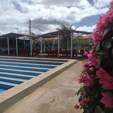 Complexo Turistico Parque Das Pedras Petrolandia Exterior photo
